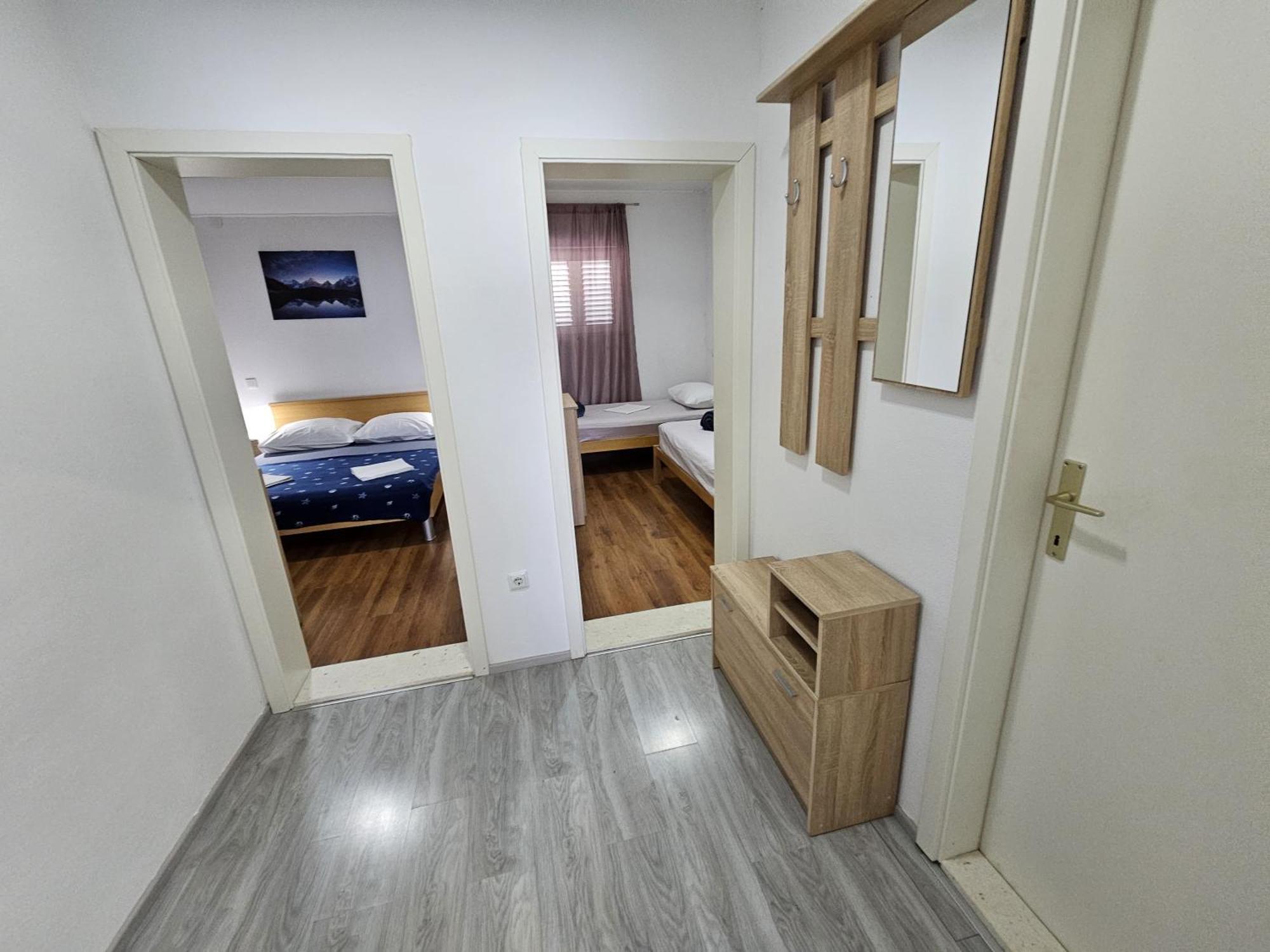 Modern Apartment Nikola In A Quiet Area Kaštel Stari Extérieur photo