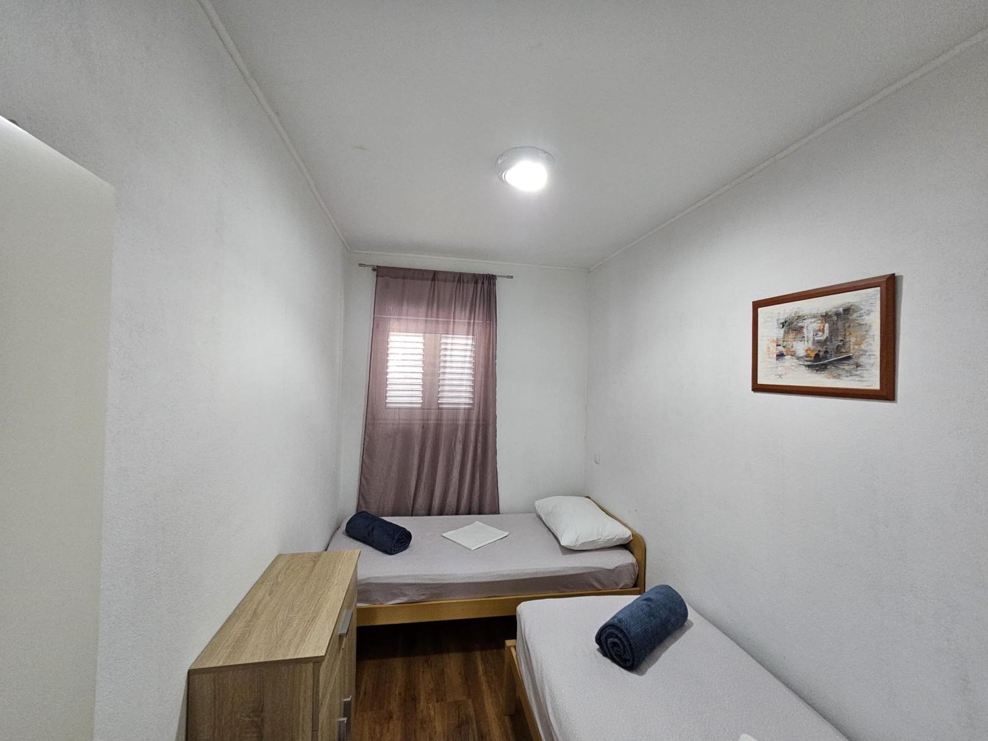 Modern Apartment Nikola In A Quiet Area Kaštel Stari Extérieur photo