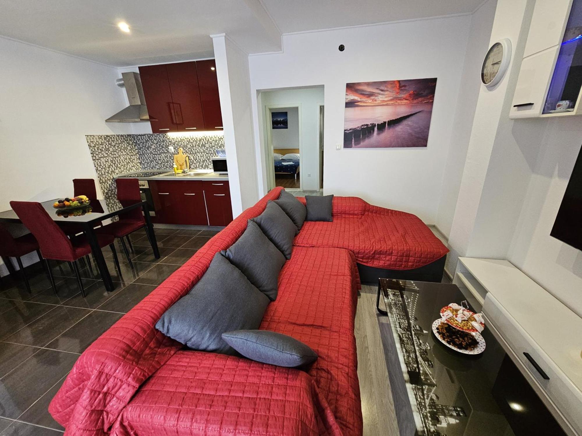 Modern Apartment Nikola In A Quiet Area Kaštel Stari Extérieur photo